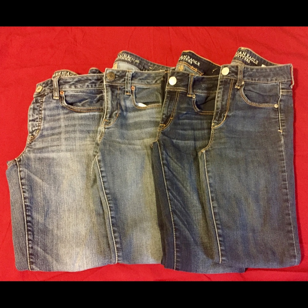 Bundle!! Size 2 -- 4 pair of American Eagle Jeans